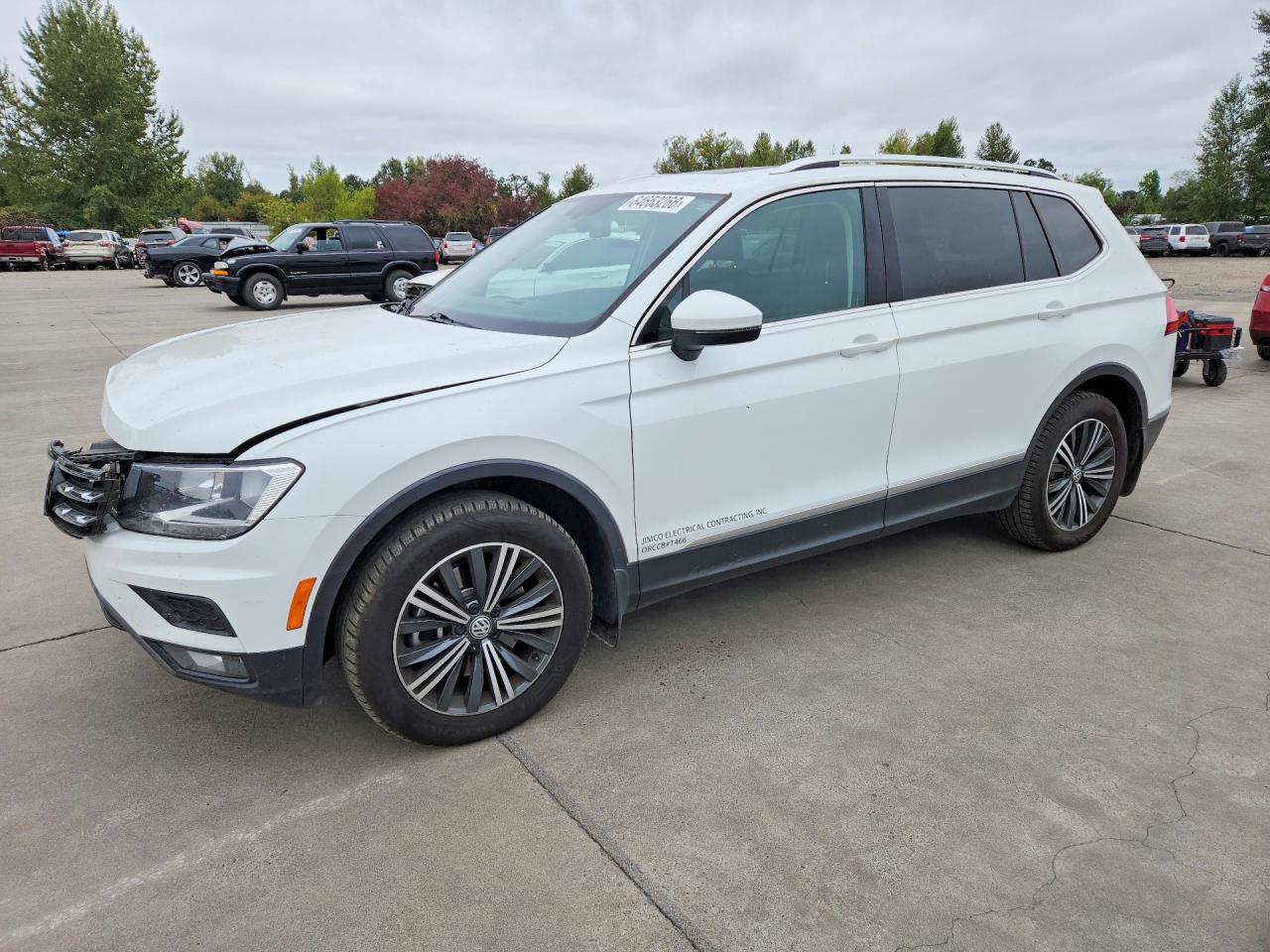 3VV2B7AX8JM074113 · 2018 VOLKSWAGEN TIGUAN
