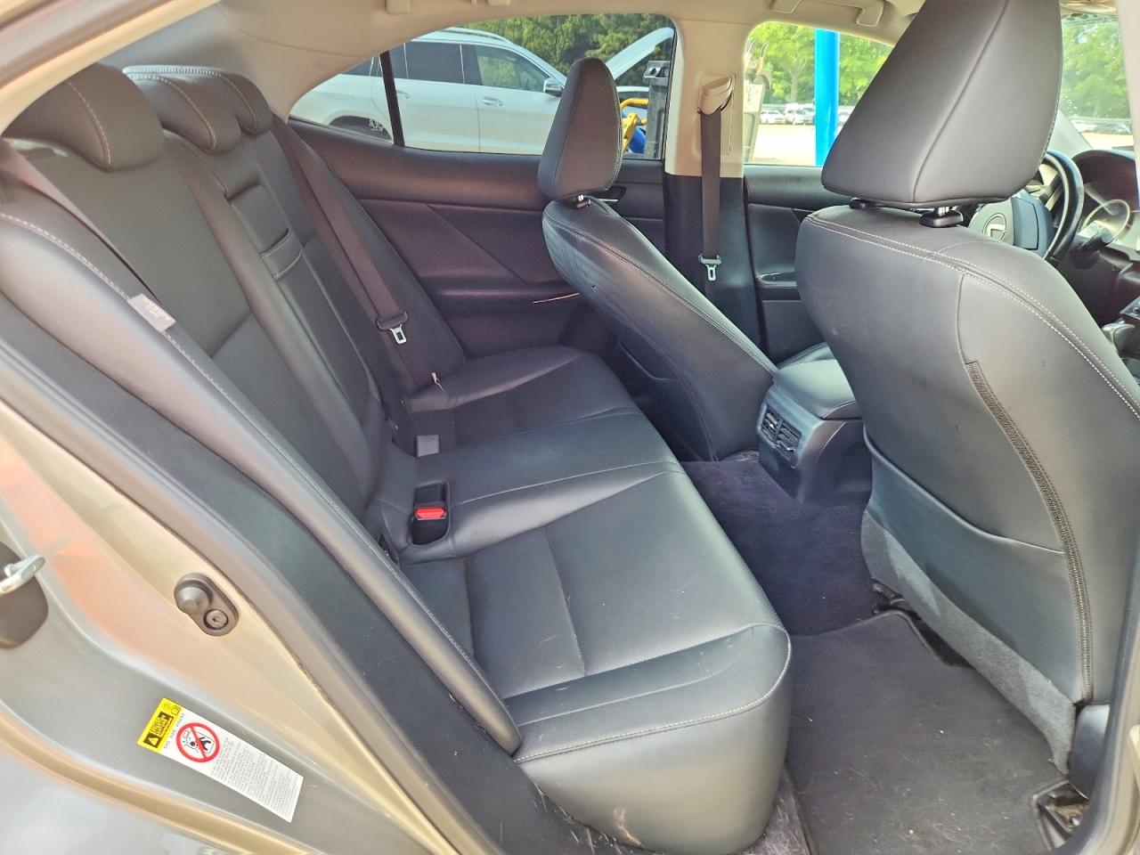 JTHBF1D28E5019638 · 2014 LEXUS IS · 10/12