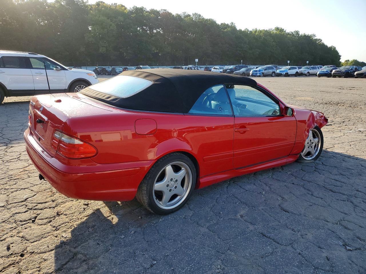 WDBLK70GX1T065756 · 2001 MERCEDES-BENZ CLK · 3/12