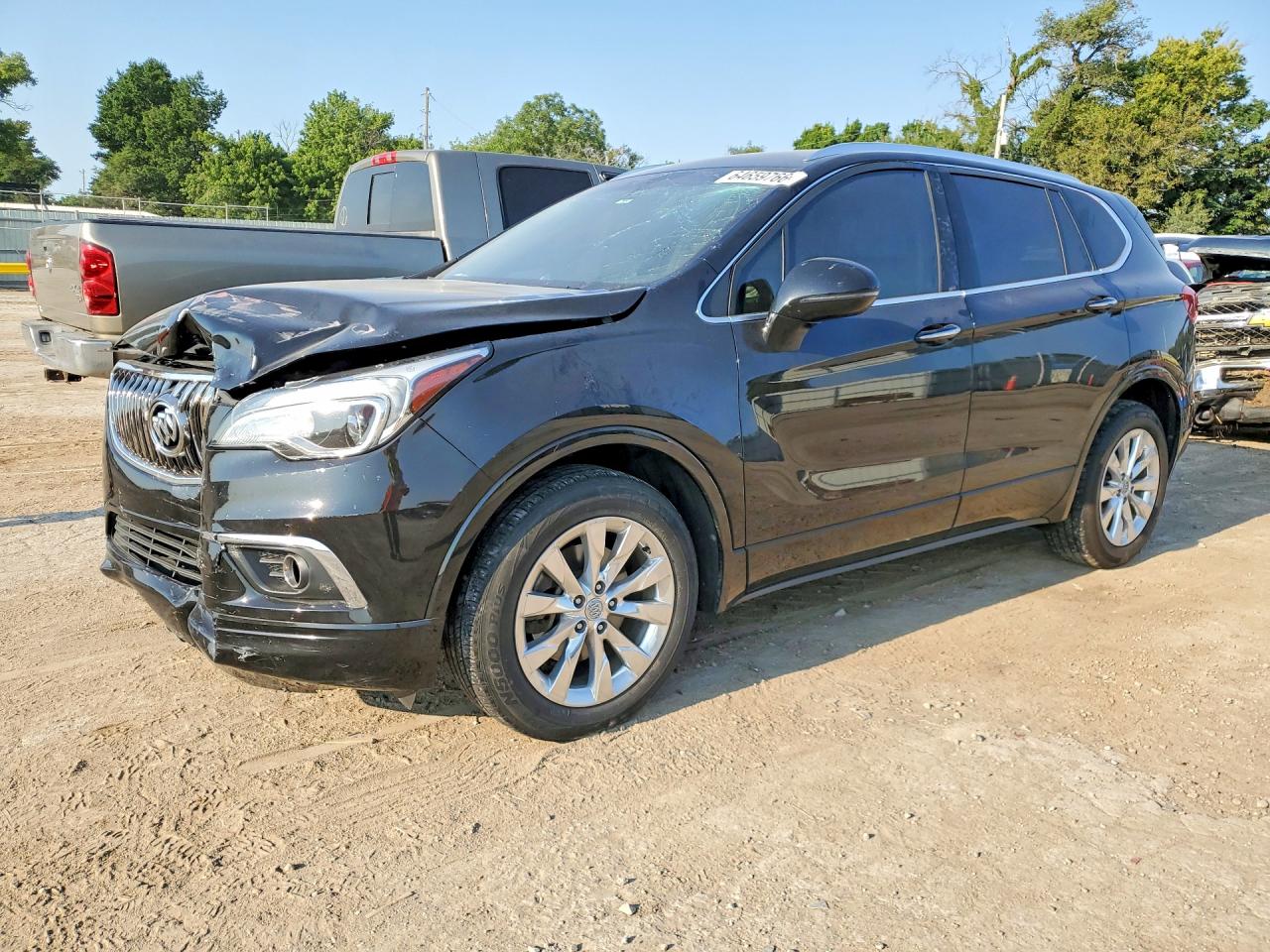 LRBFX1SA5JD052914 · 2018 BUICK ENVISION