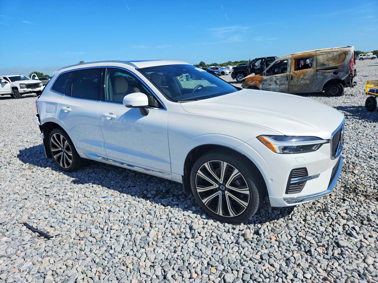 YV4L12RA9P1307945 · 2023 VOLVO XC60 · 4/13