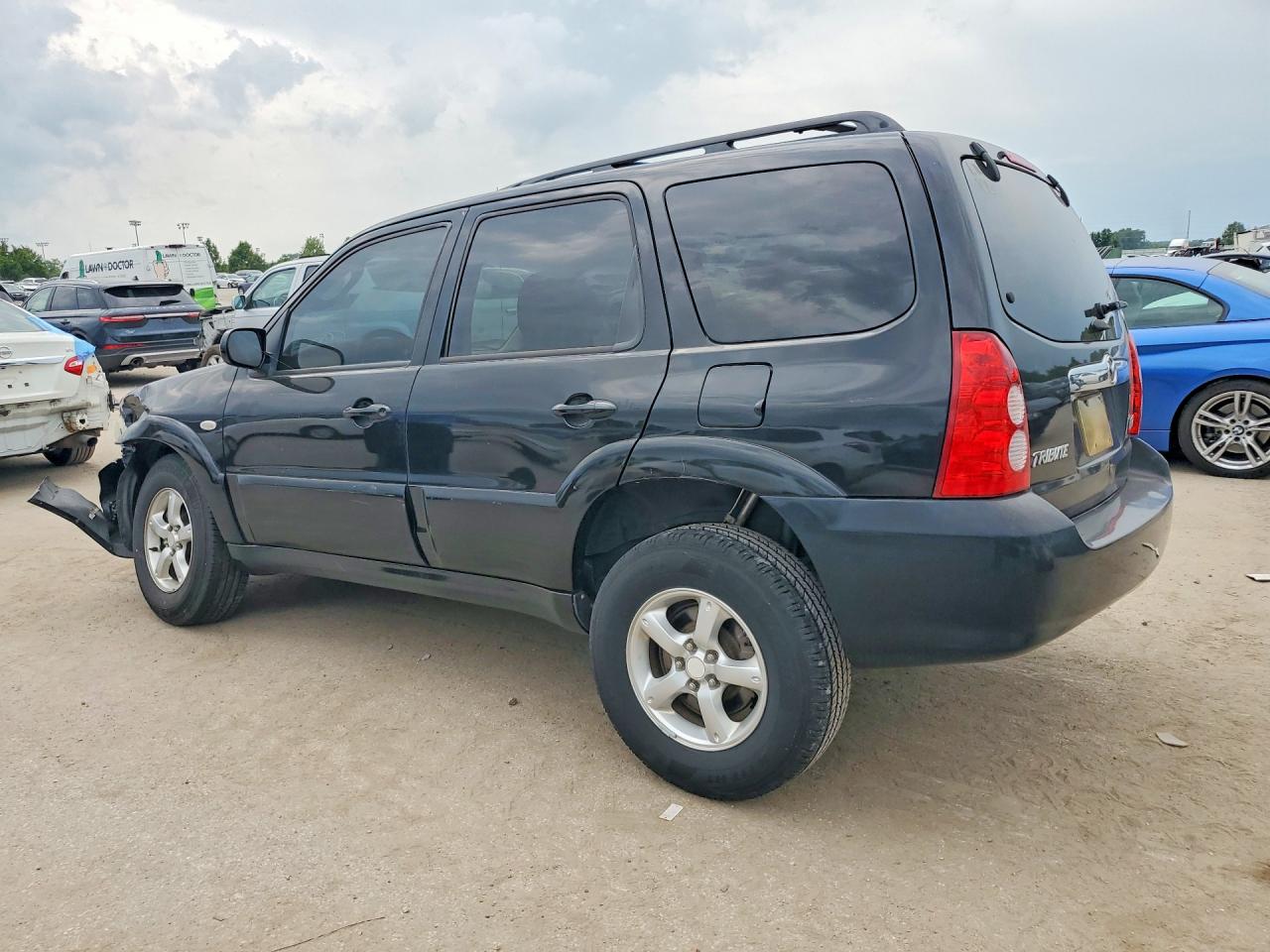 4F2YZ04156KM32382 · 2006 MAZDA TRIBUTE · 2/13