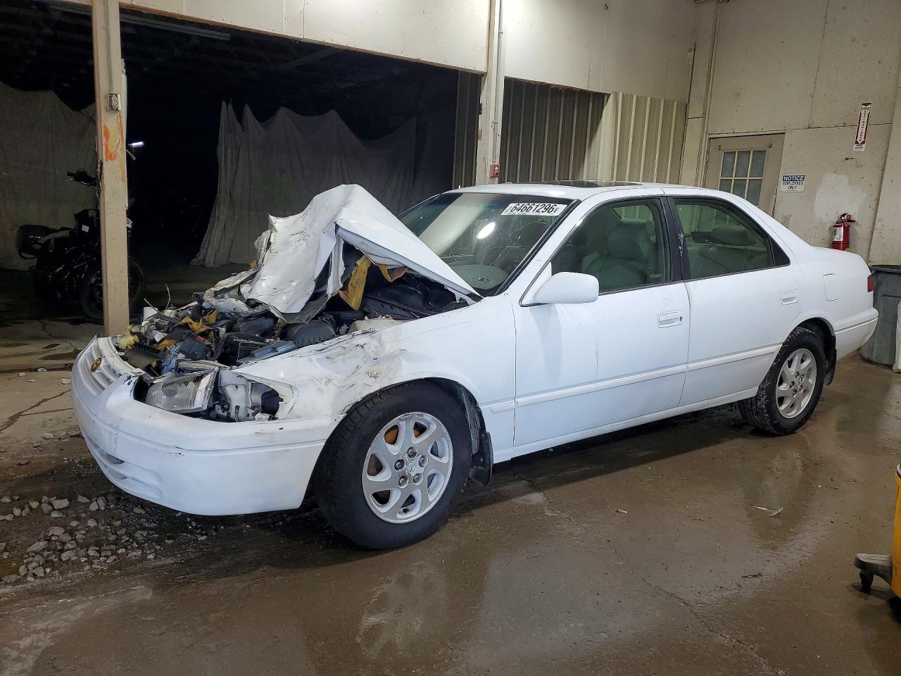 JT2BF28K0X0199398 · 1999 TOYOTA CAMRY
