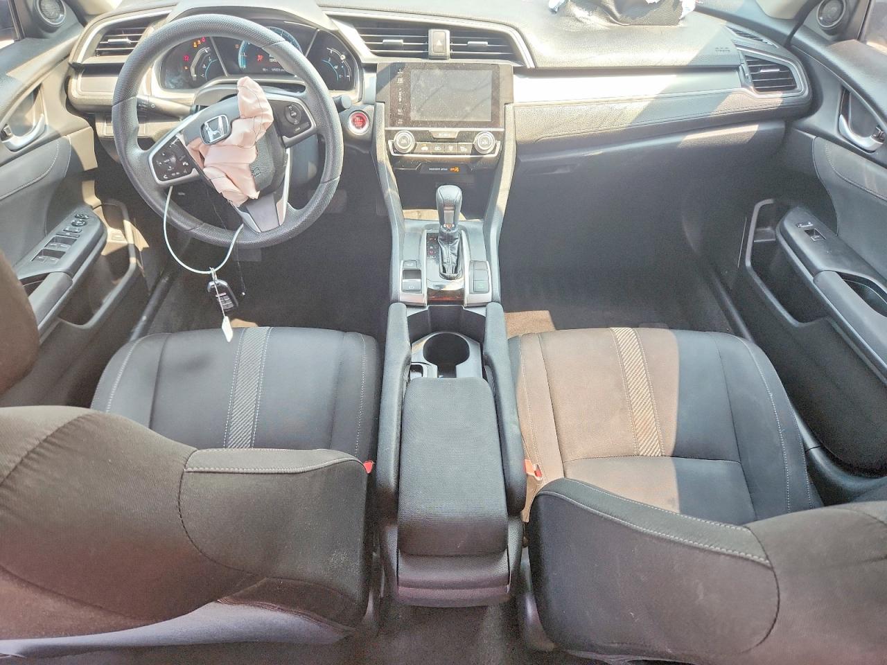 2HGFC2F75HH519099 · 2017 HONDA CIVIC · 8/12