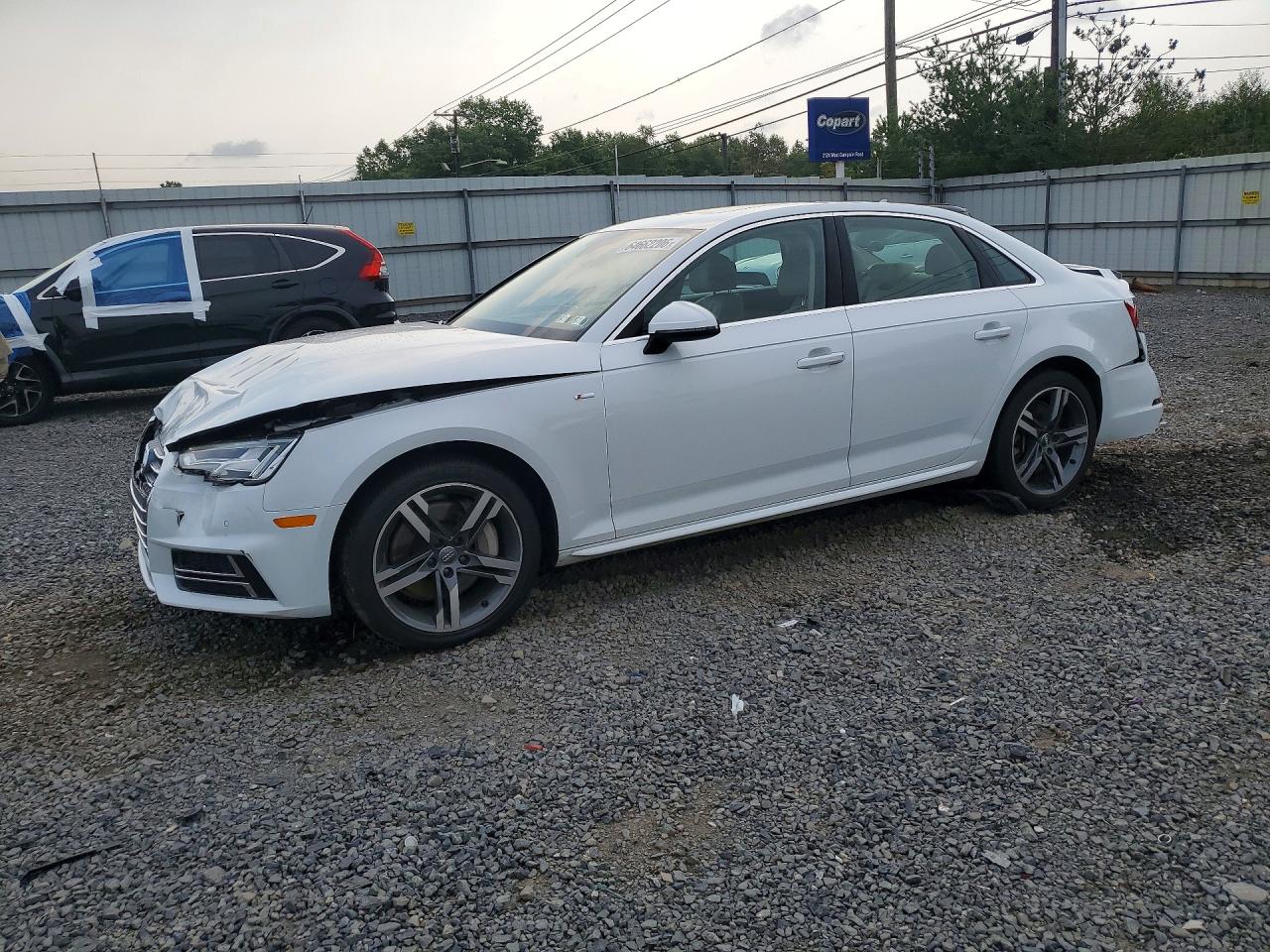 WAUENAF4XHN033218 · 2017 AUDI A4