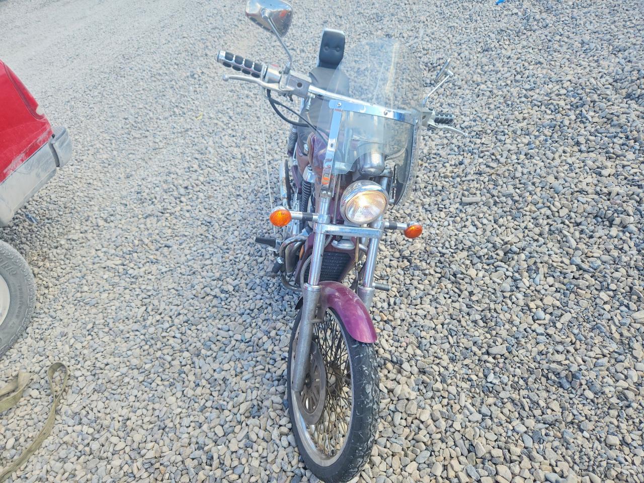 JS1VS52A1X2101950 · 1999 SUZUKI VS800 · 2/9