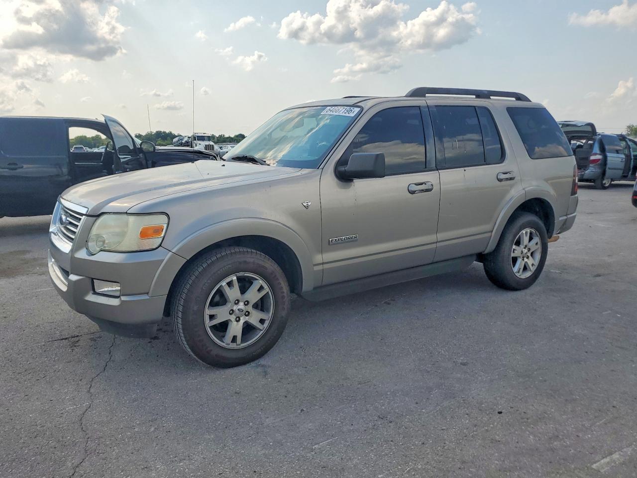 1FMEU73888UB22772 · 2008 FORD EXPLORER