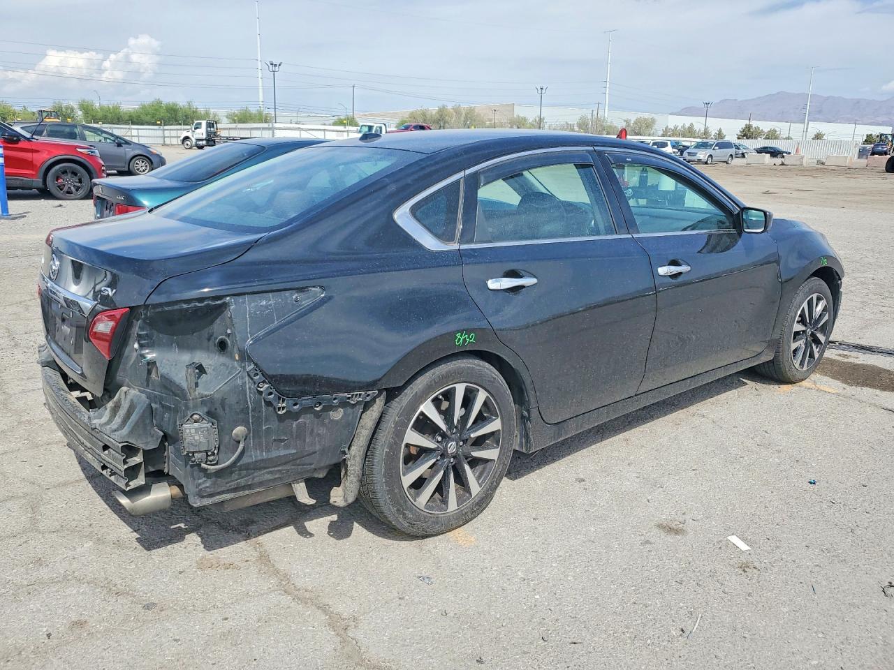 1N4AL3AP5JC261283 · 2018 NISSAN ALTIMA · 3/13