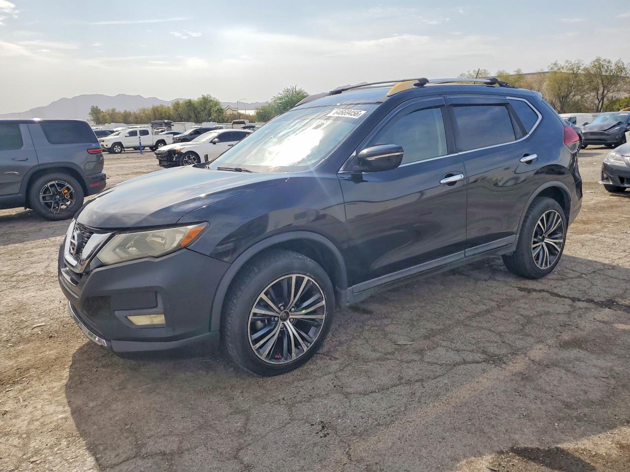 KNMAT2MT9FP587732 · 2015 NISSAN ROGUE