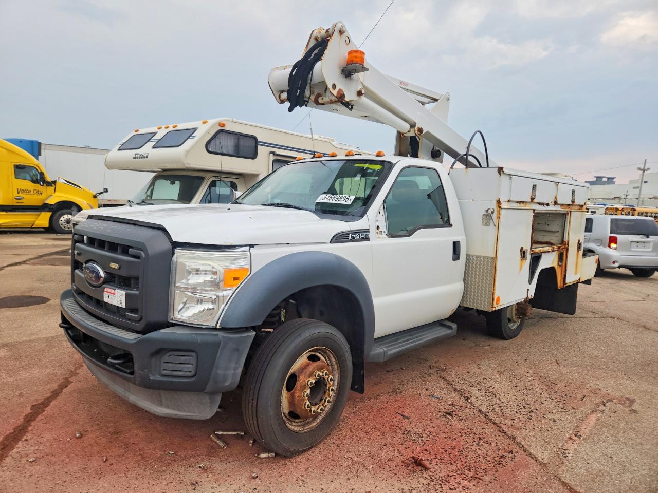 2012 FORD F450
