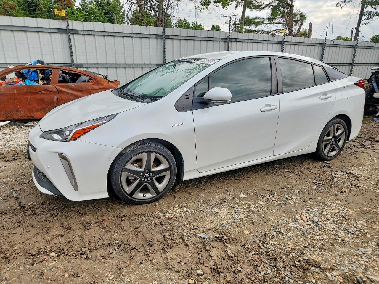 JTDKAMFUXN3156625 · 2022 TOYOTA PRIUS