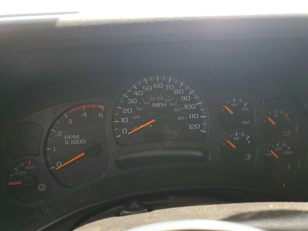 1GCHK232X4F191158 · 2004 CHEVROLET SILVERADO · 9/12