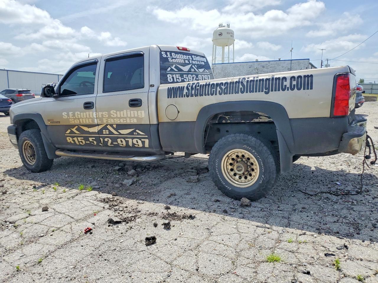 1GCHK232X4F191158 · 2004 CHEVROLET SILVERADO · 2/12