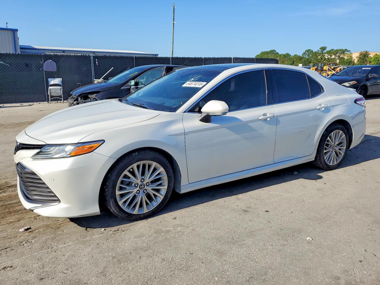 4T1B11HK9JU158621 · 2018 TOYOTA CAMRY