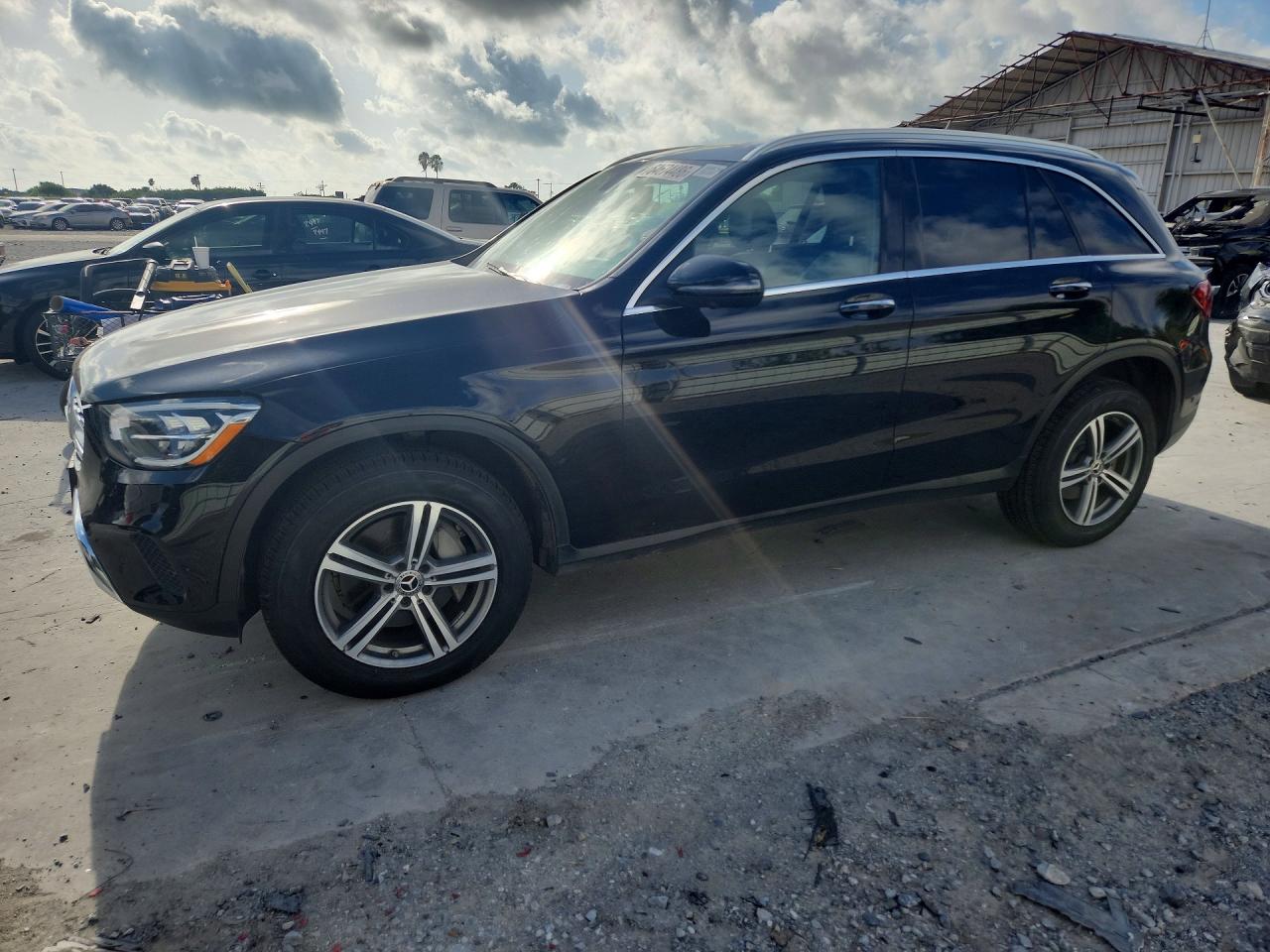 W1N0G8DB9LF864786 · 2020 MERCEDES-BENZ GLC