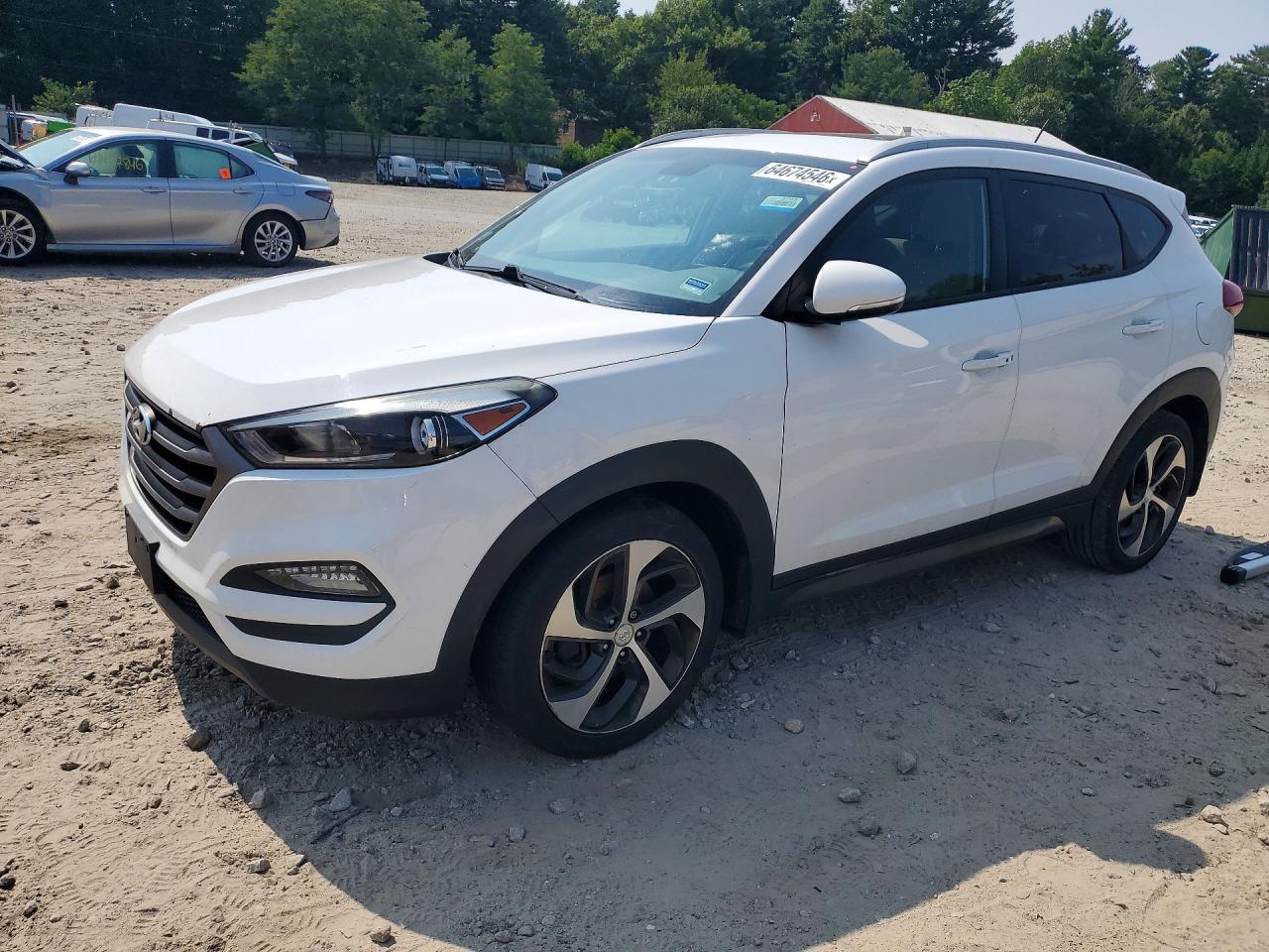 KM8J3CA22GU043315 · 2016 HYUNDAI TUCSON