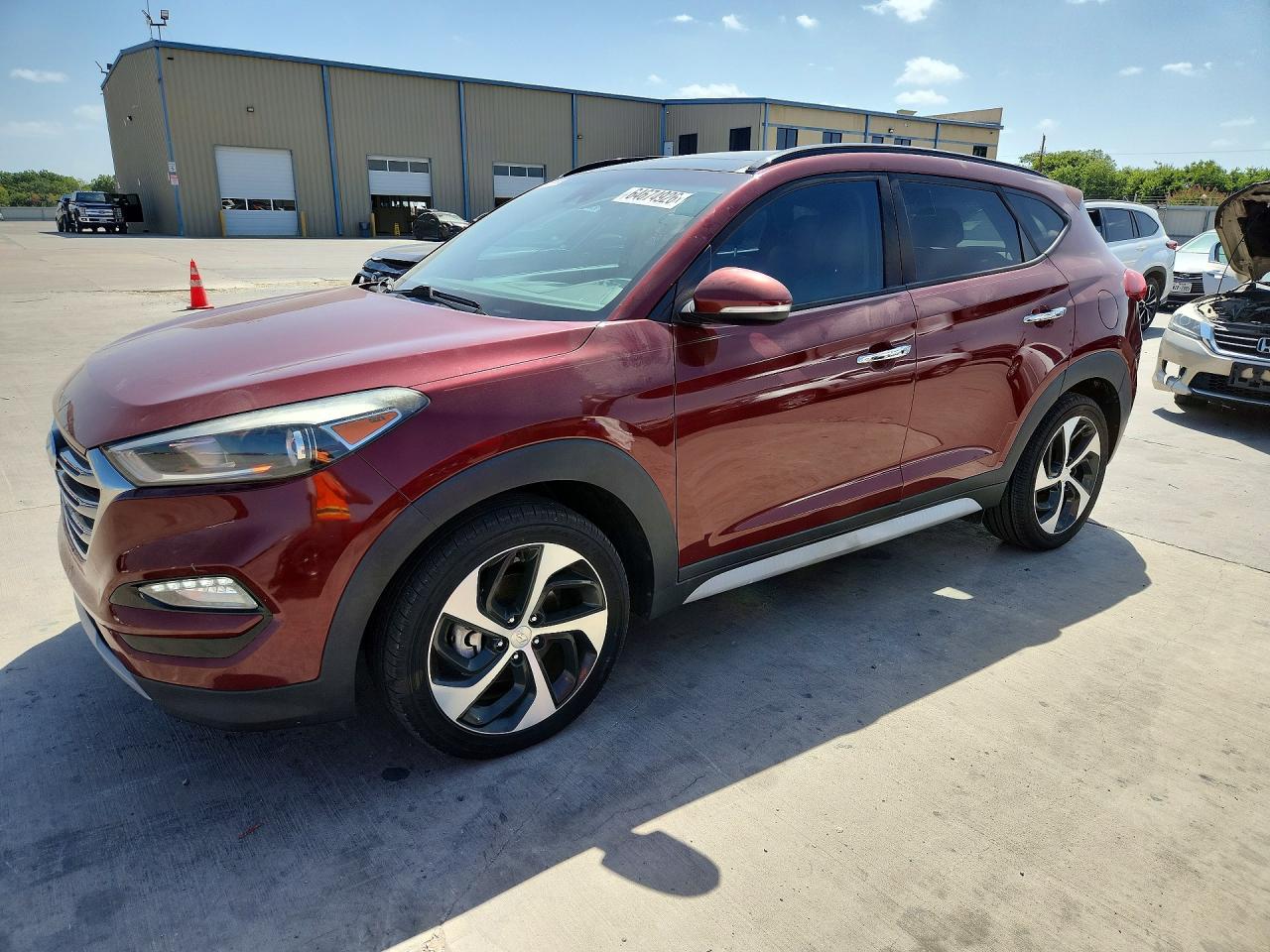 KM8J33A23JU790607 · 2018 HYUNDAI TUCSON