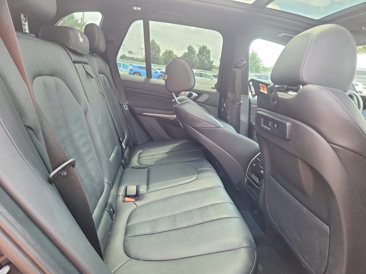 5UXTA6C08M9D53551 · 2021 BMW X5 · 11/13