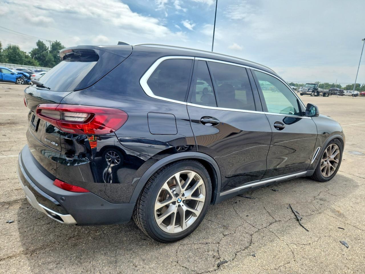 5UXTA6C08M9D53551 · 2021 BMW X5 · 3/13