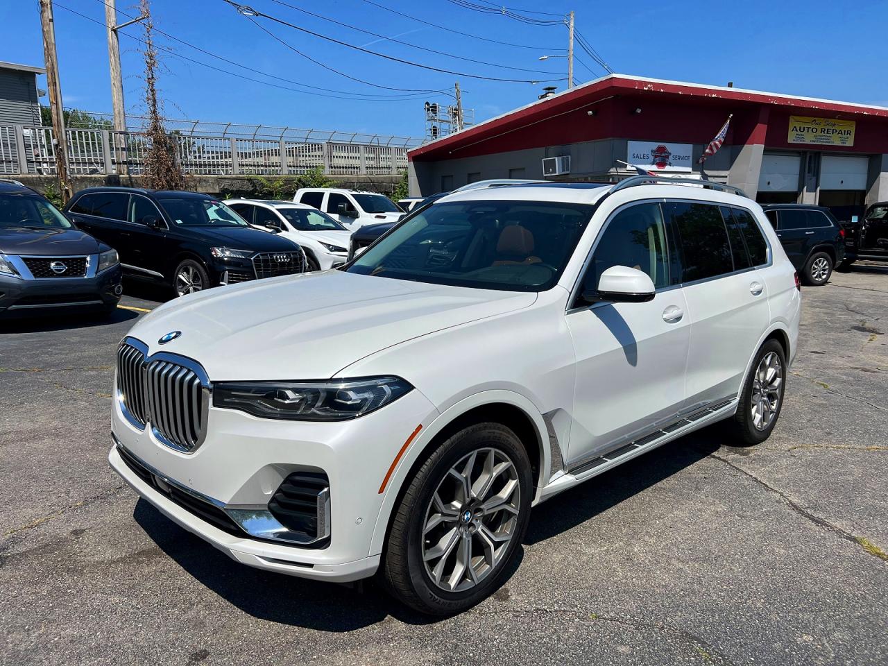 5UXCX4C57KLS36314 · 2019 BMW X7