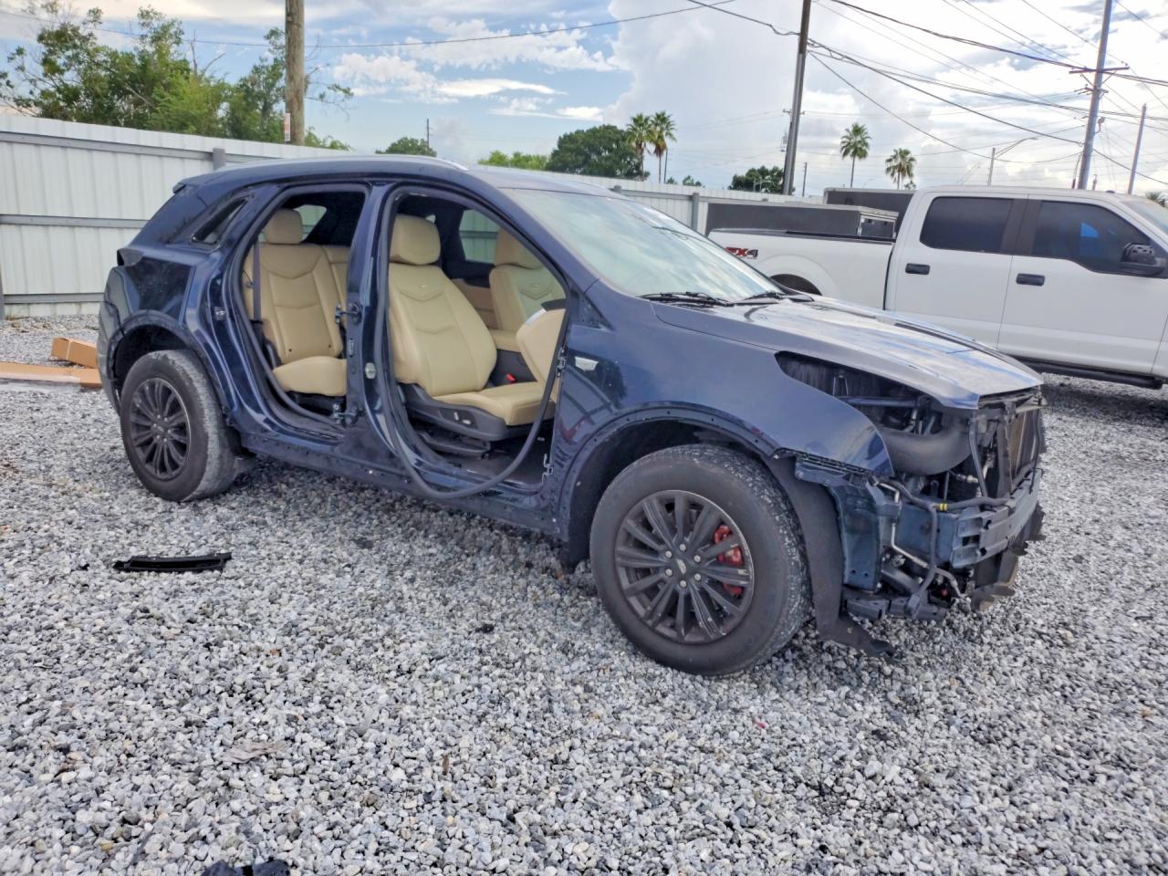 1GYKNARS1HZ207406 · 2017 CADILLAC XT5 · 4/14