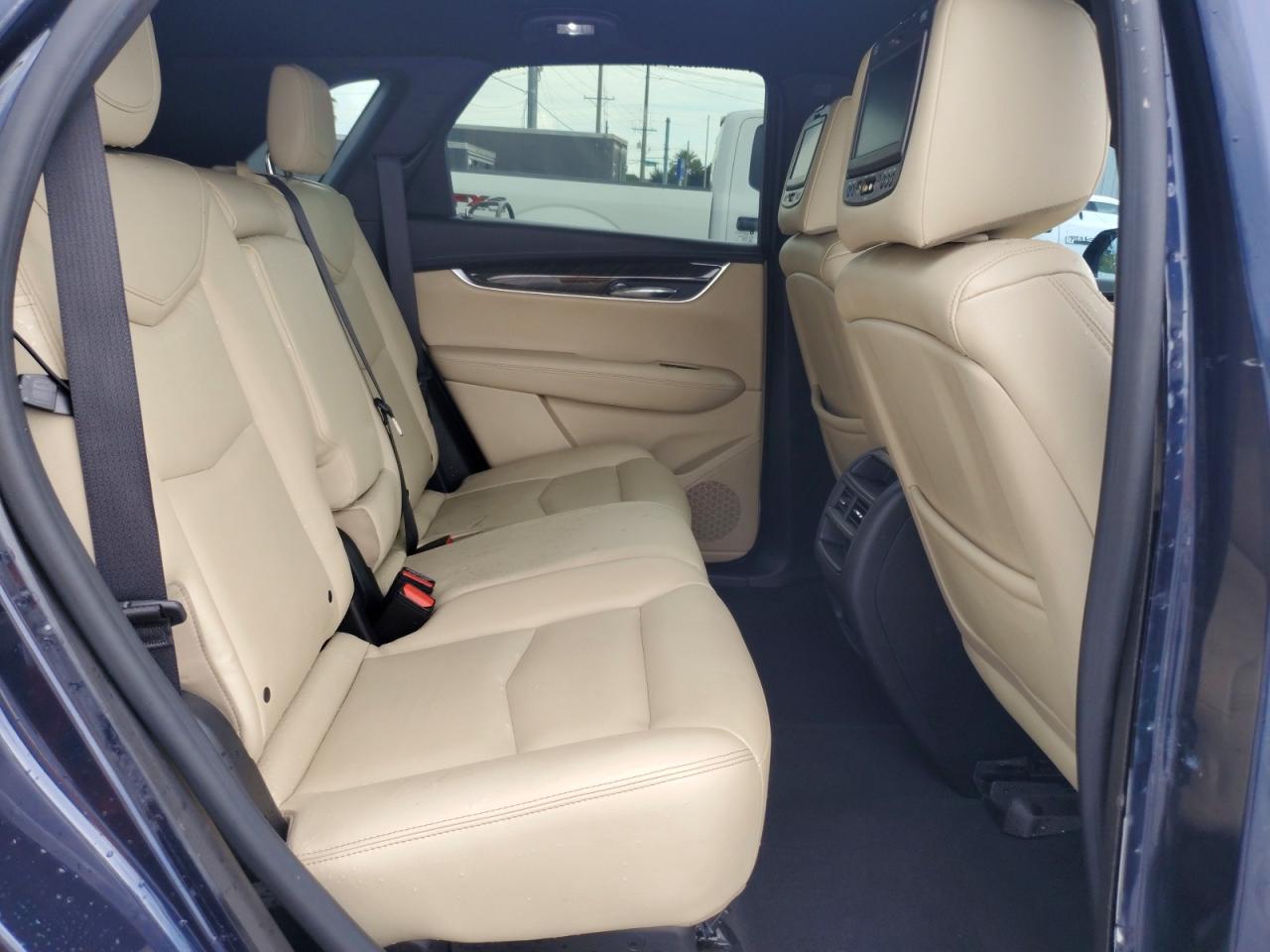 1GYKNARS1HZ207406 · 2017 CADILLAC XT5 · 11/14
