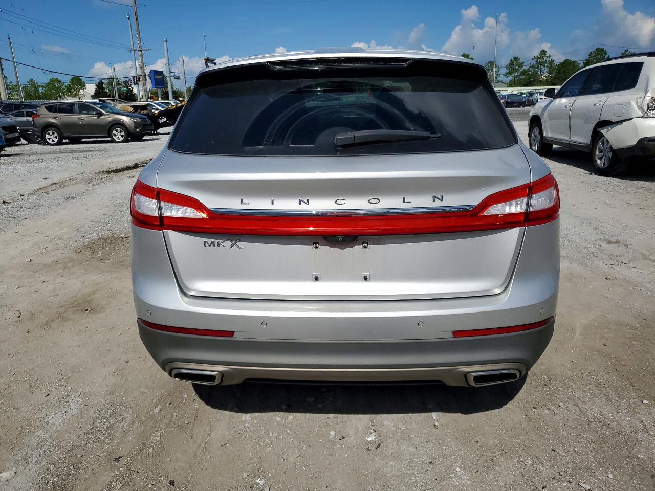 2LMTJ6KR6GBL56776 · 2016 LINCOLN MKX · 6/13
