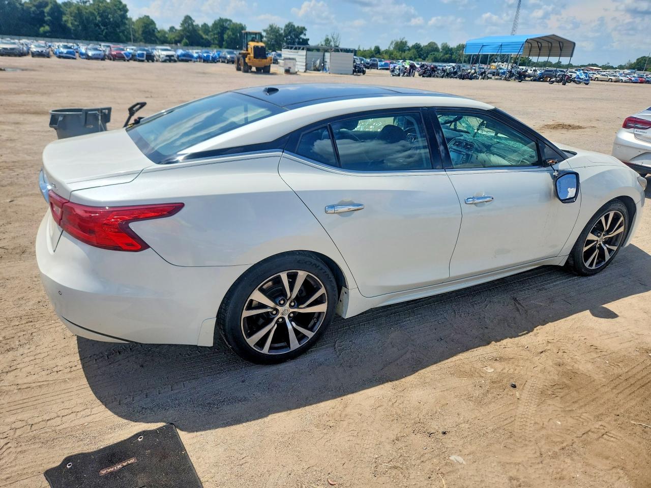1N4AA6AP4HC413233 · 2017 NISSAN MAXIMA · 3/12