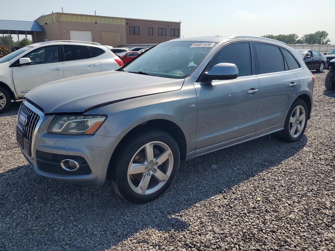 WA1WKAFP5BA063827 · 2011 AUDI Q5