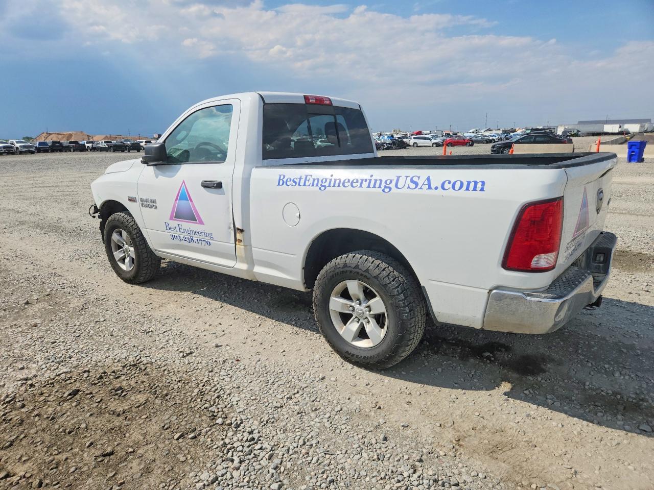 3C6JR7ATXHG565656 · 2017 RAM 1500 · 2/13
