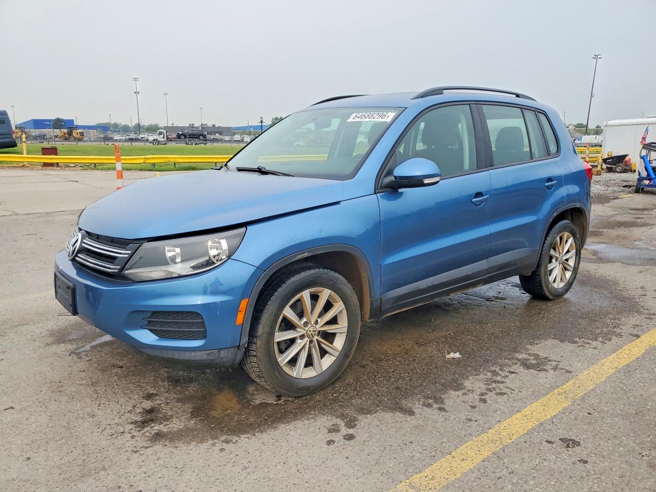 WVGBV7AX1HK045958 · 2017 VOLKSWAGEN TIGUAN