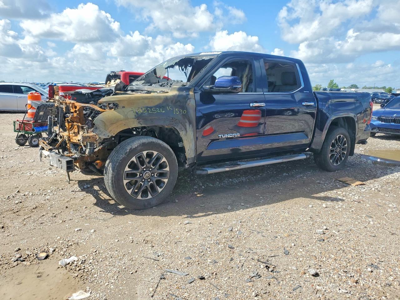 5TFJA5DB1PX101530 · 2023 TOYOTA TUNDRA