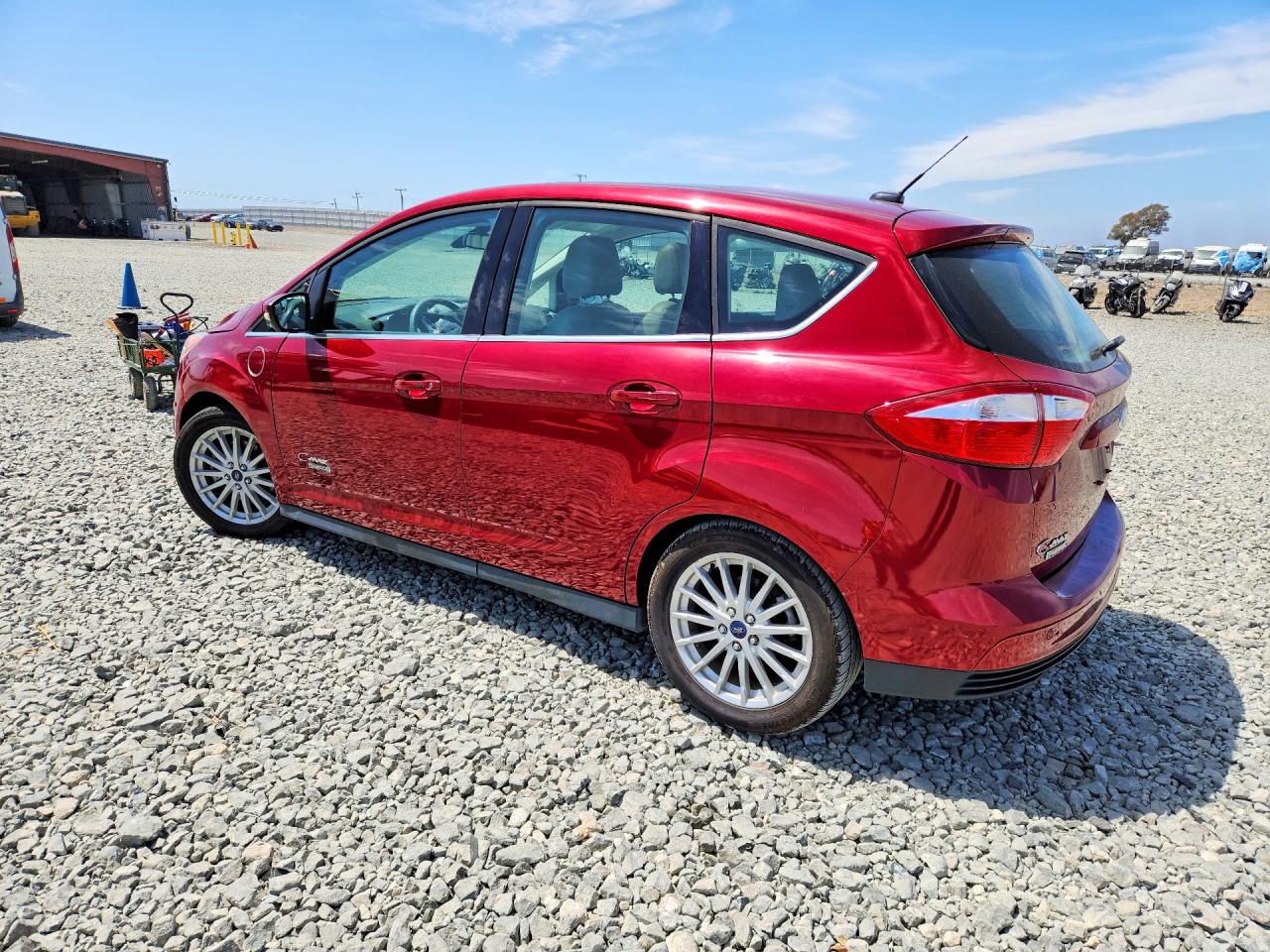 1FADP5CU8GL119843 · 2016 FORD C-MAX · 2/12