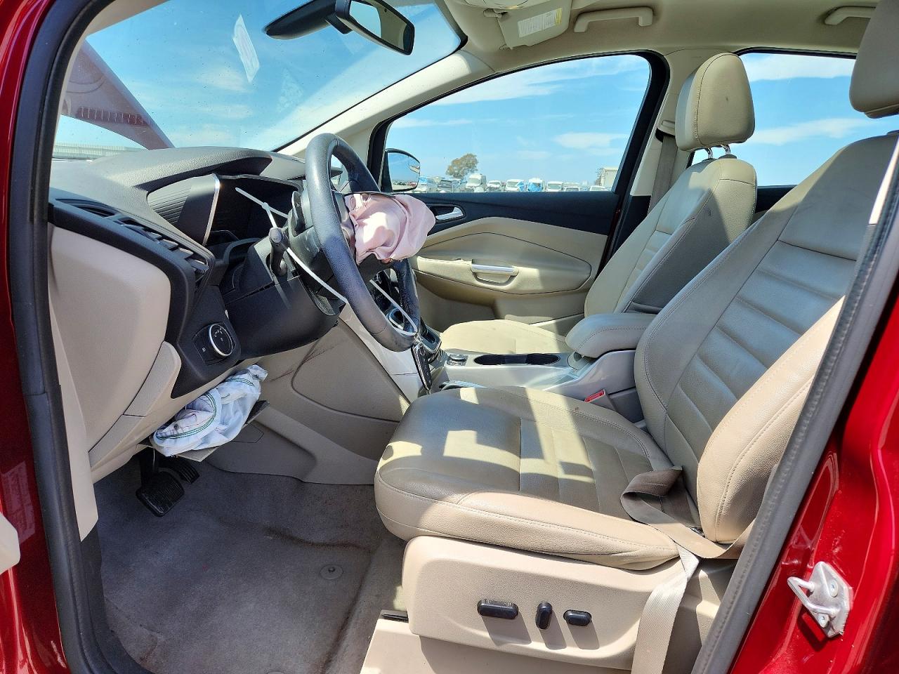 1FADP5CU8GL119843 · 2016 FORD C-MAX · 7/12