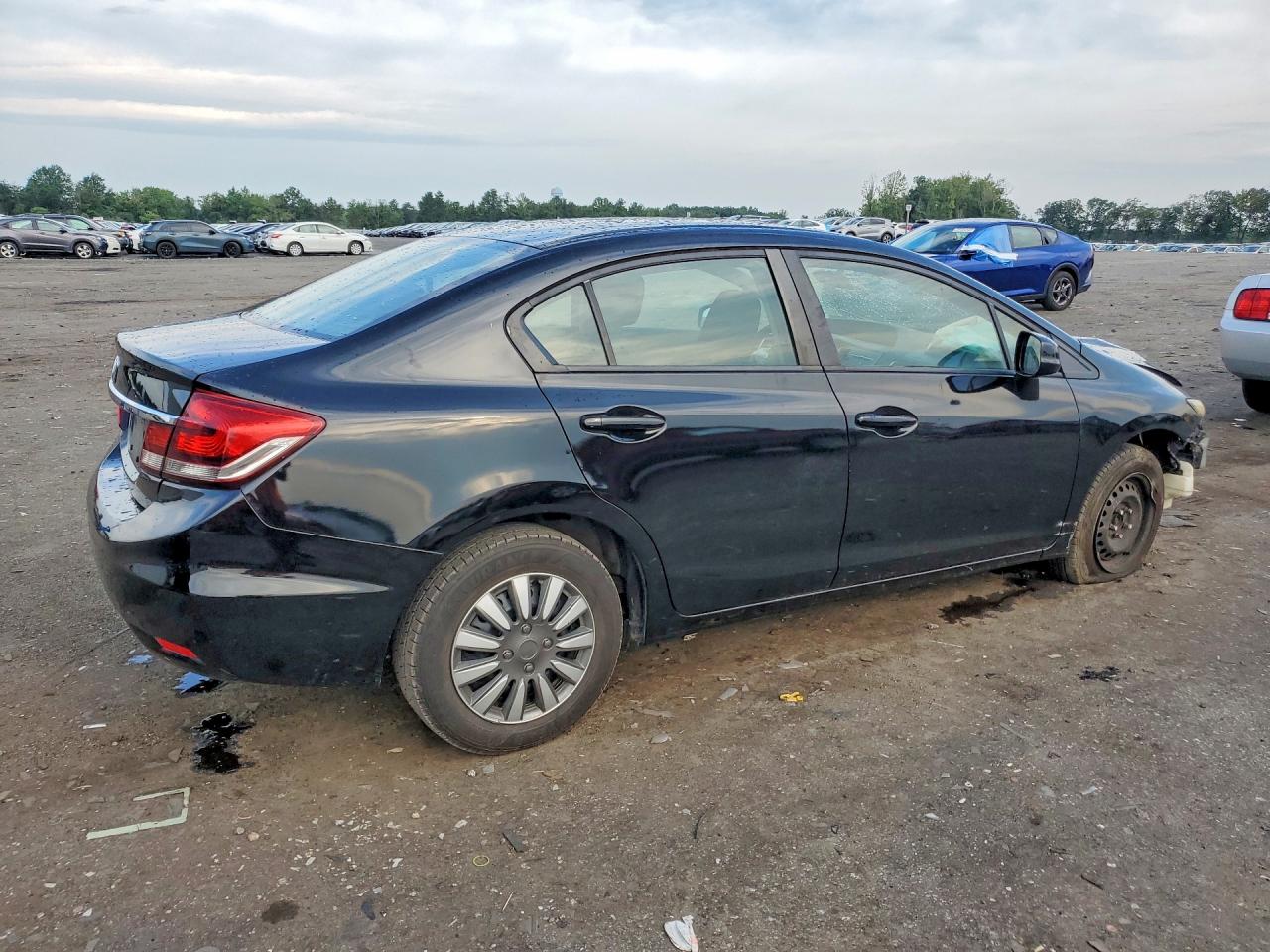 2HGFB2F58DH521554 · 2013 HONDA CIVIC · 3/12