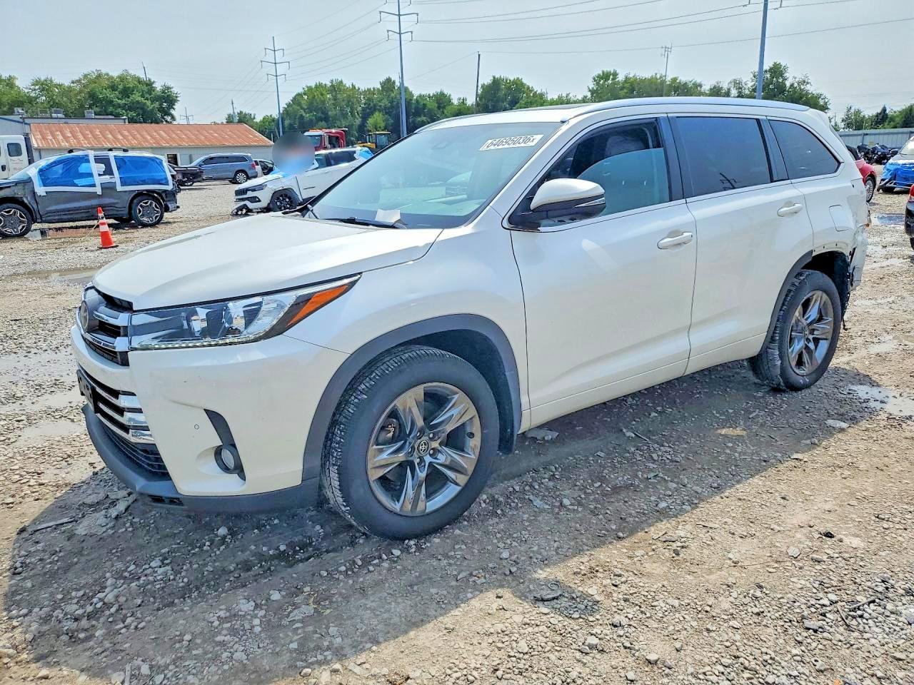 5TDDZRFH5JS826513 · 2018 TOYOTA HIGHLANDER