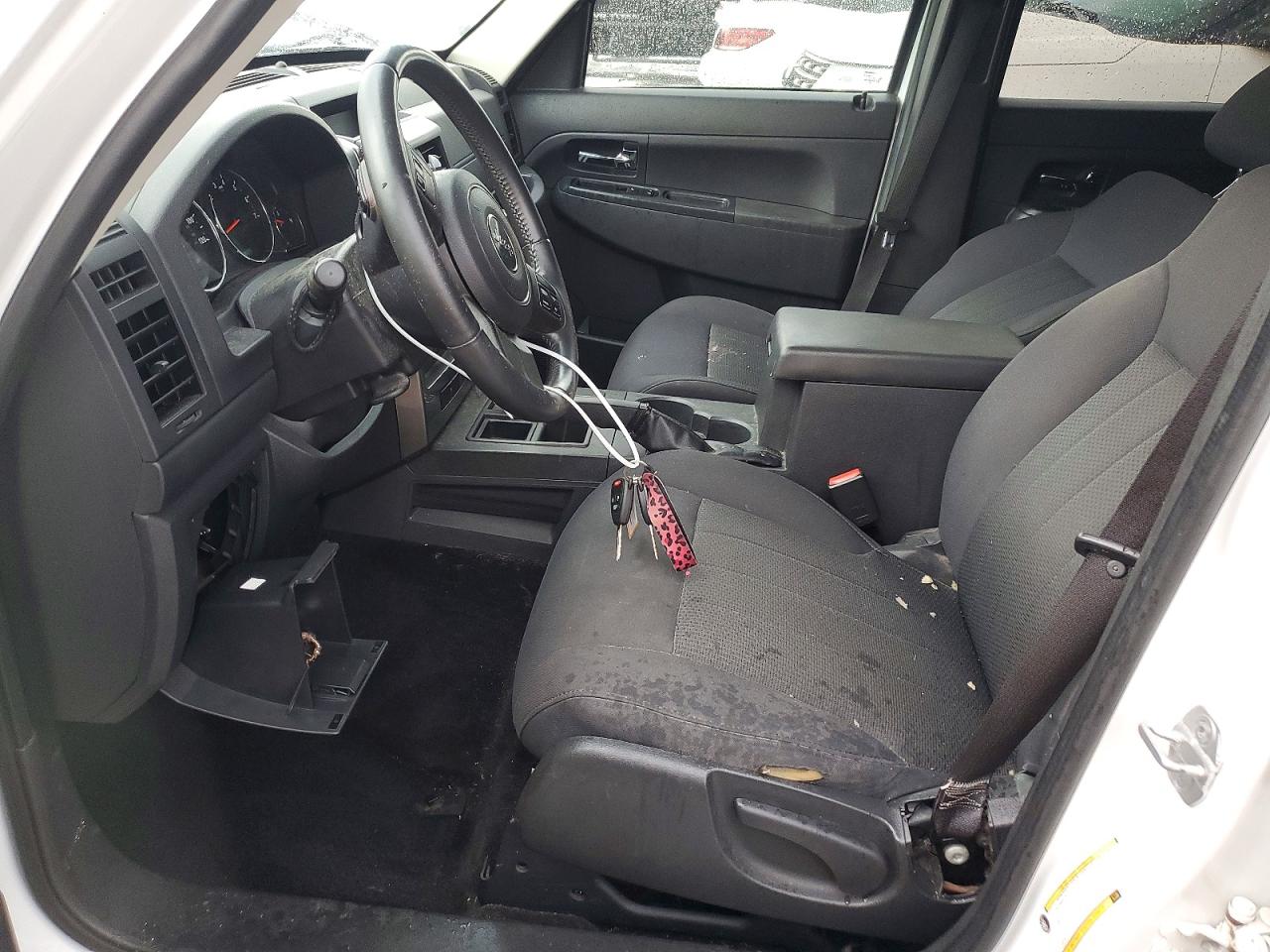 1J4PP2GK0BW569664 · 2011 JEEP LIBERTY · 7/13