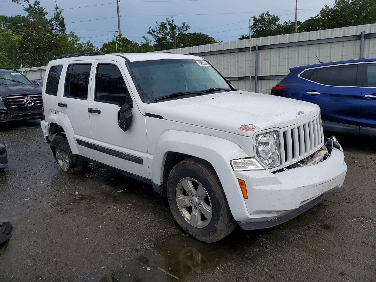 1J4PP2GK0BW569664 · 2011 JEEP LIBERTY · 4/13