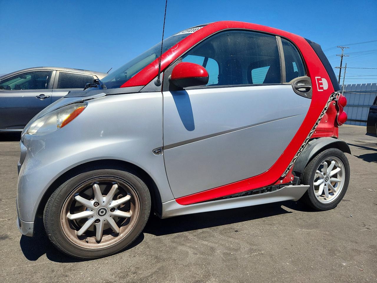 WMEEJ9AA7FK836157 · 2015 SMART FORTWO