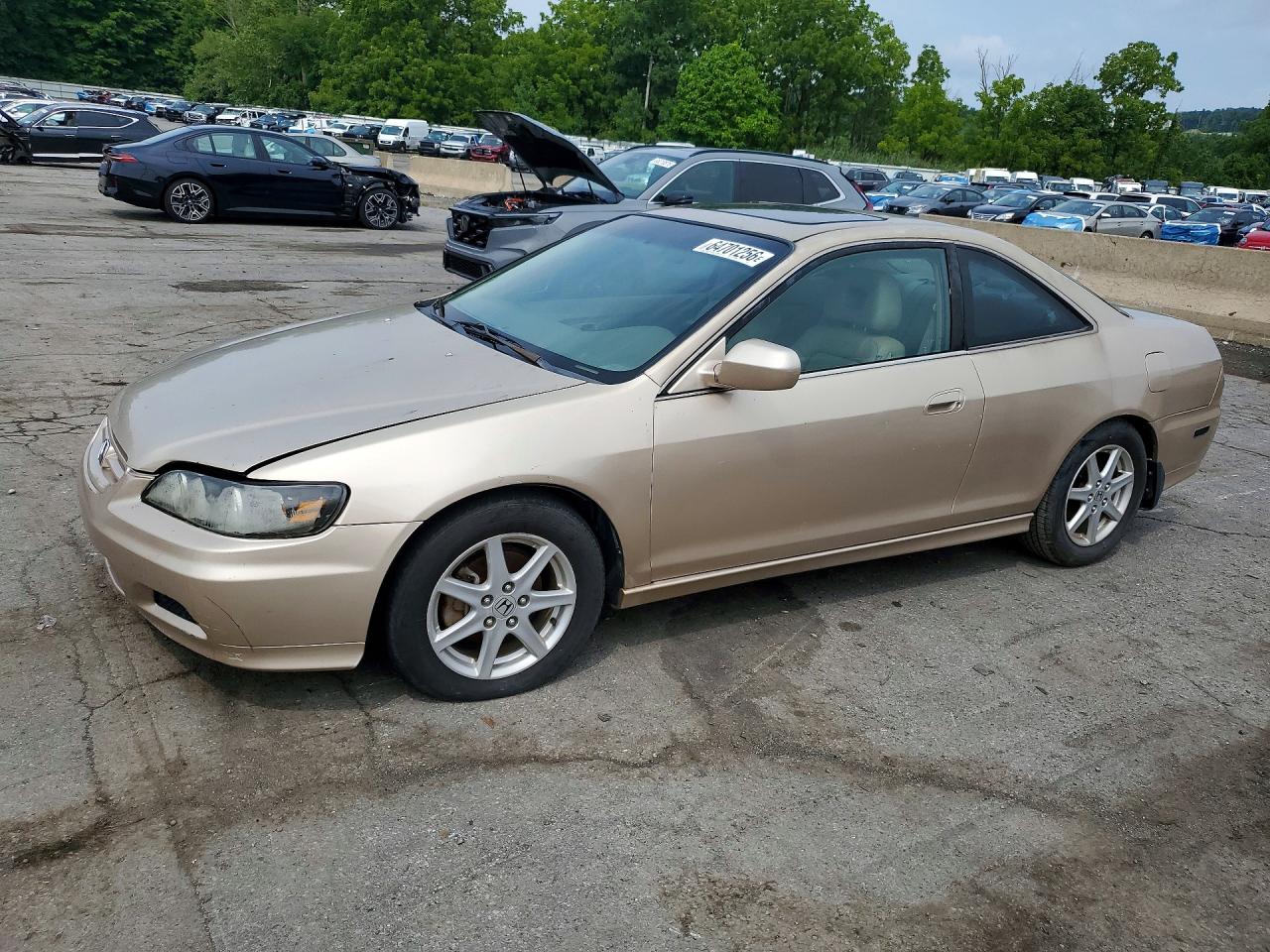 1HGCG22551A018276 · 2001 HONDA ACCORD