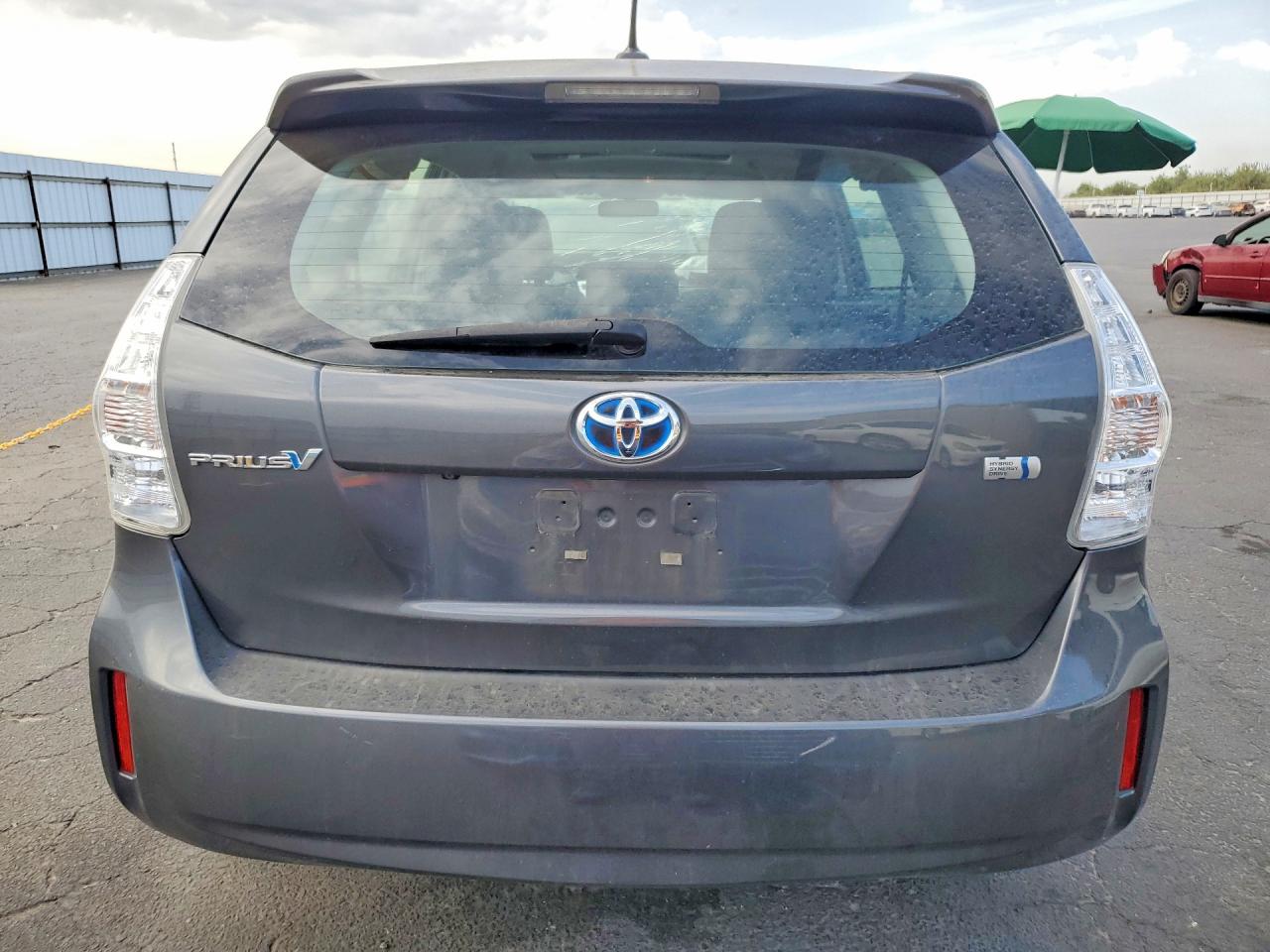 JTDZN3EU0C3063981 · 2012 TOYOTA PRIUS V · 6/13
