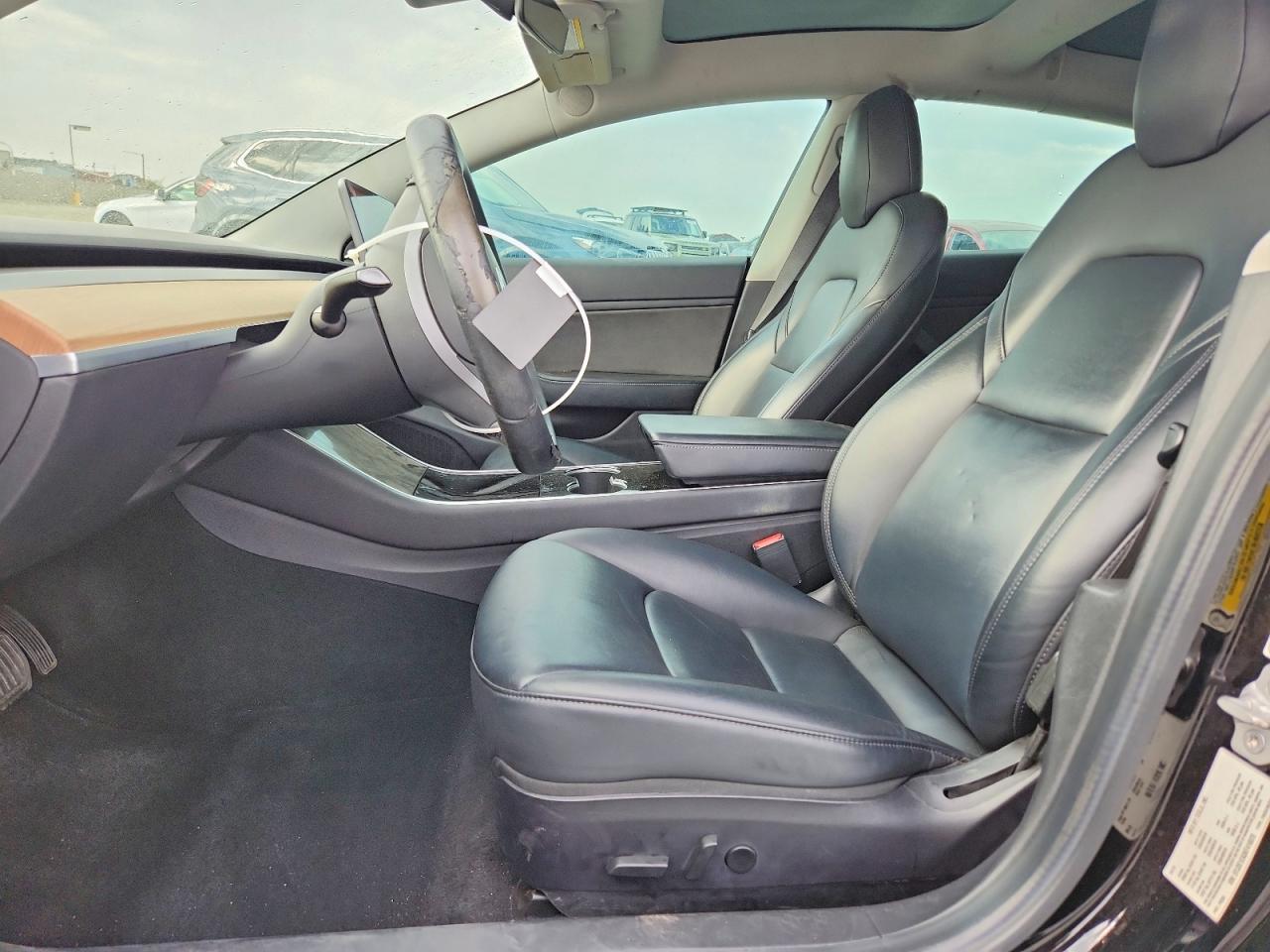 5YJ3E1EA3KF416070 · 2019 TESLA MODEL 3 · 7/13