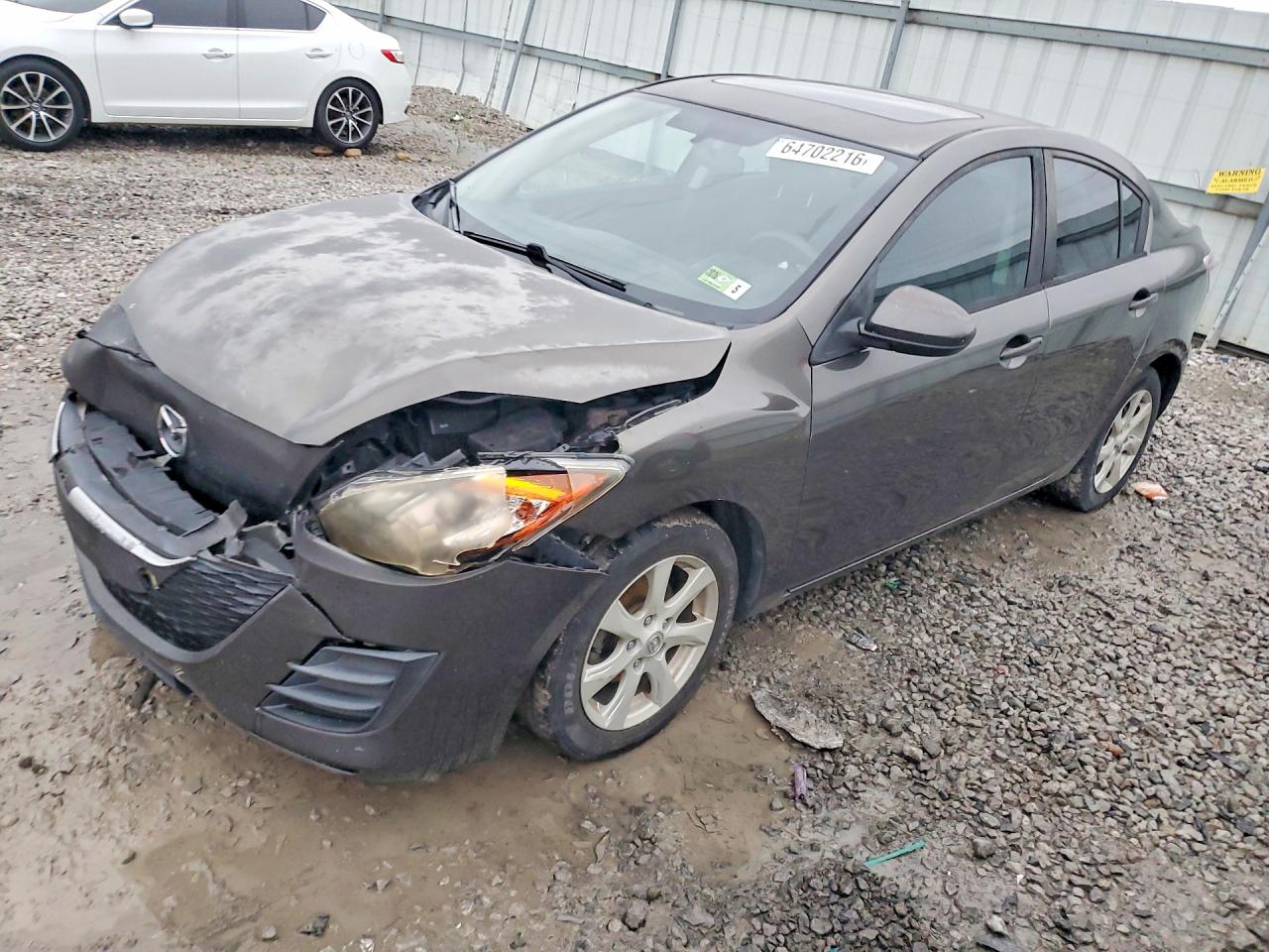 JM1BL1SF7A1211599 · 2010 MAZDA 3