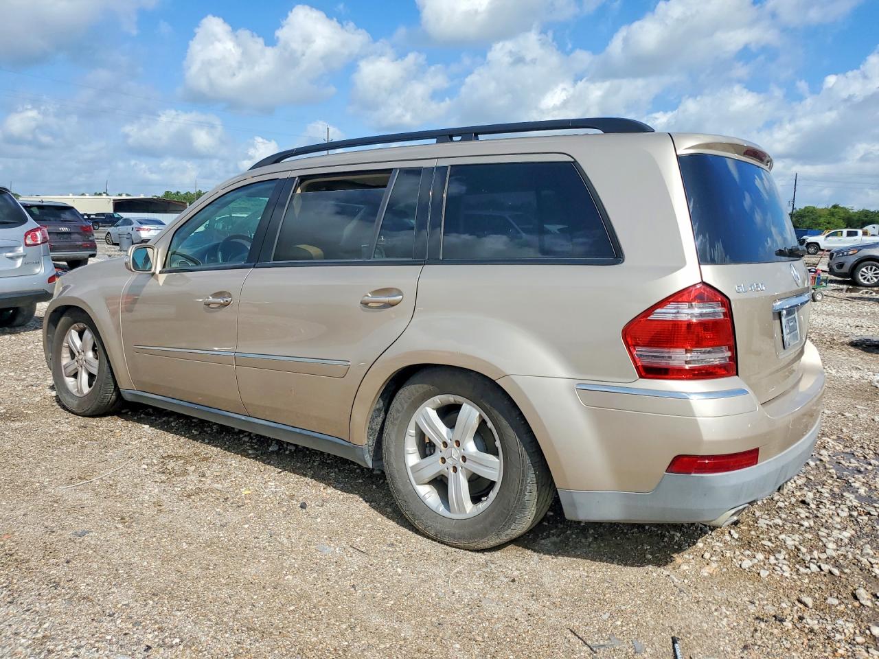 4JGBF71E77A134630 · 2007 MERCEDES-BENZ GL · 2/12