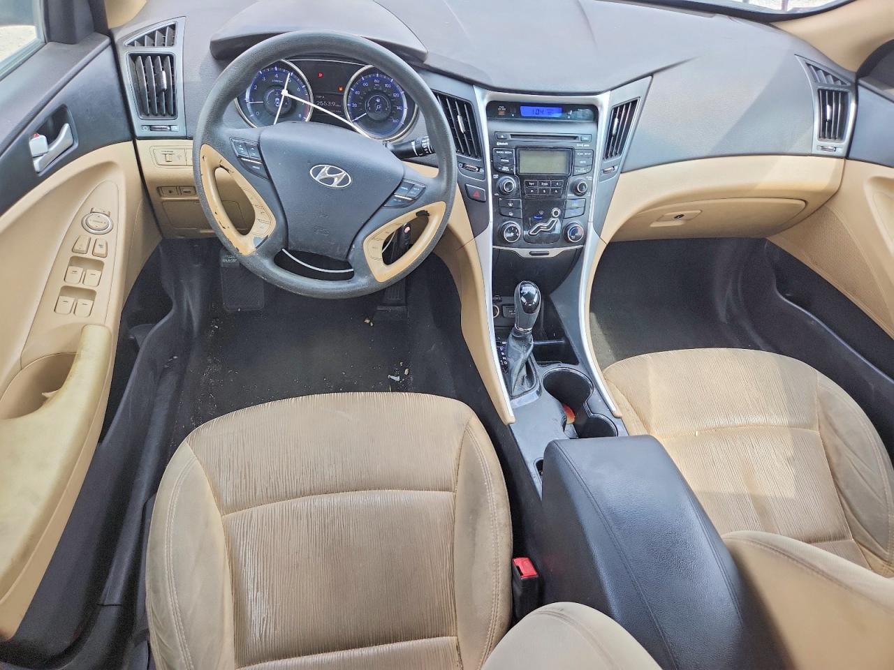 5NPEB4AC9CH321400 · 2012 HYUNDAI SONATA · 8/12