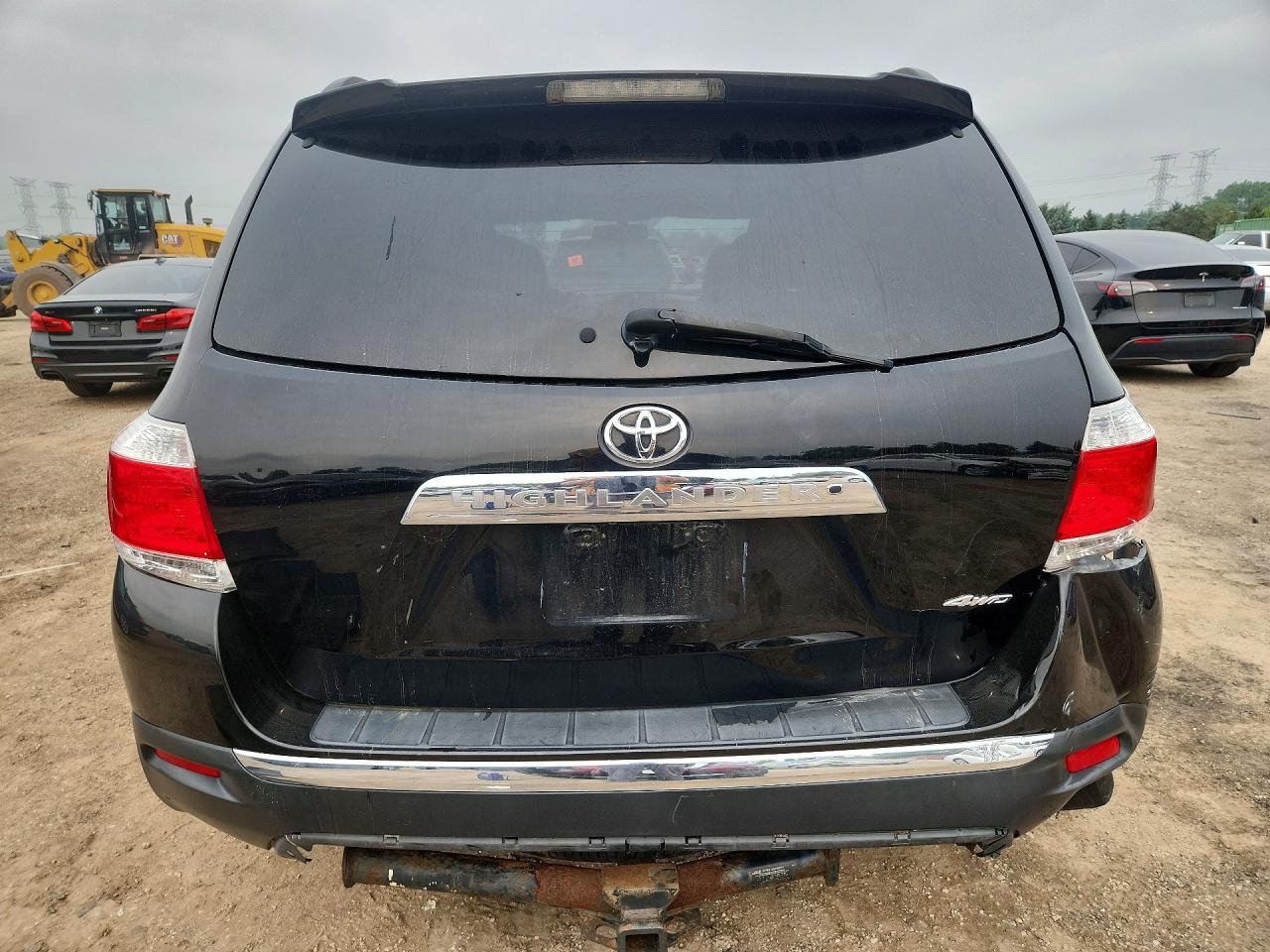 5TDDK3EH6CS136677 · 2012 TOYOTA HIGHLANDER · 6/13