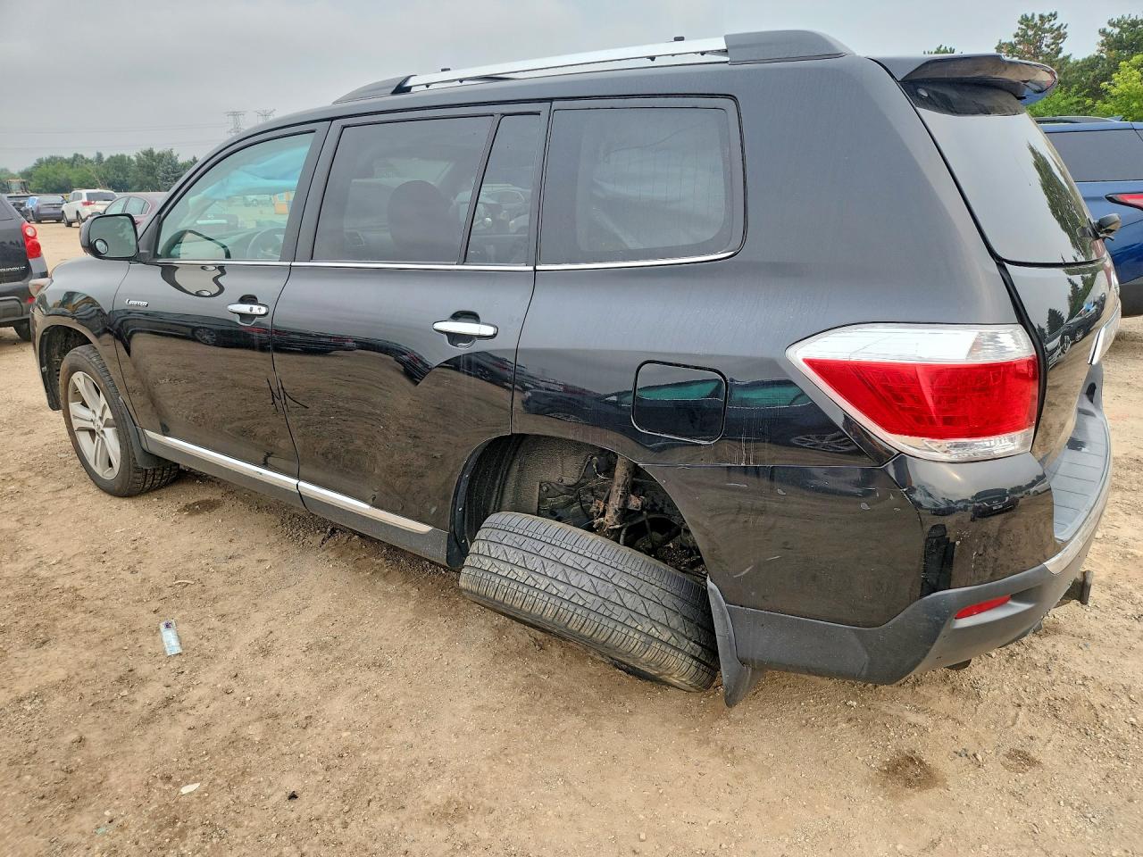 5TDDK3EH6CS136677 · 2012 TOYOTA HIGHLANDER · 2/13