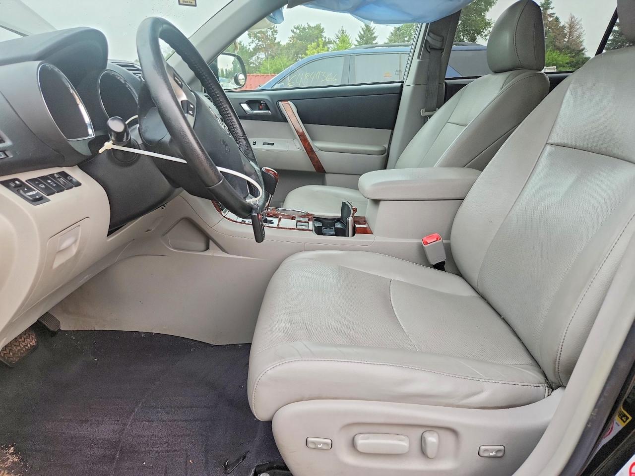 5TDDK3EH6CS136677 · 2012 TOYOTA HIGHLANDER · 7/13