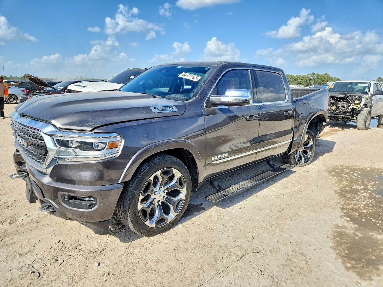 1C6SRFHTXPN581978 · 2023 RAM 1500