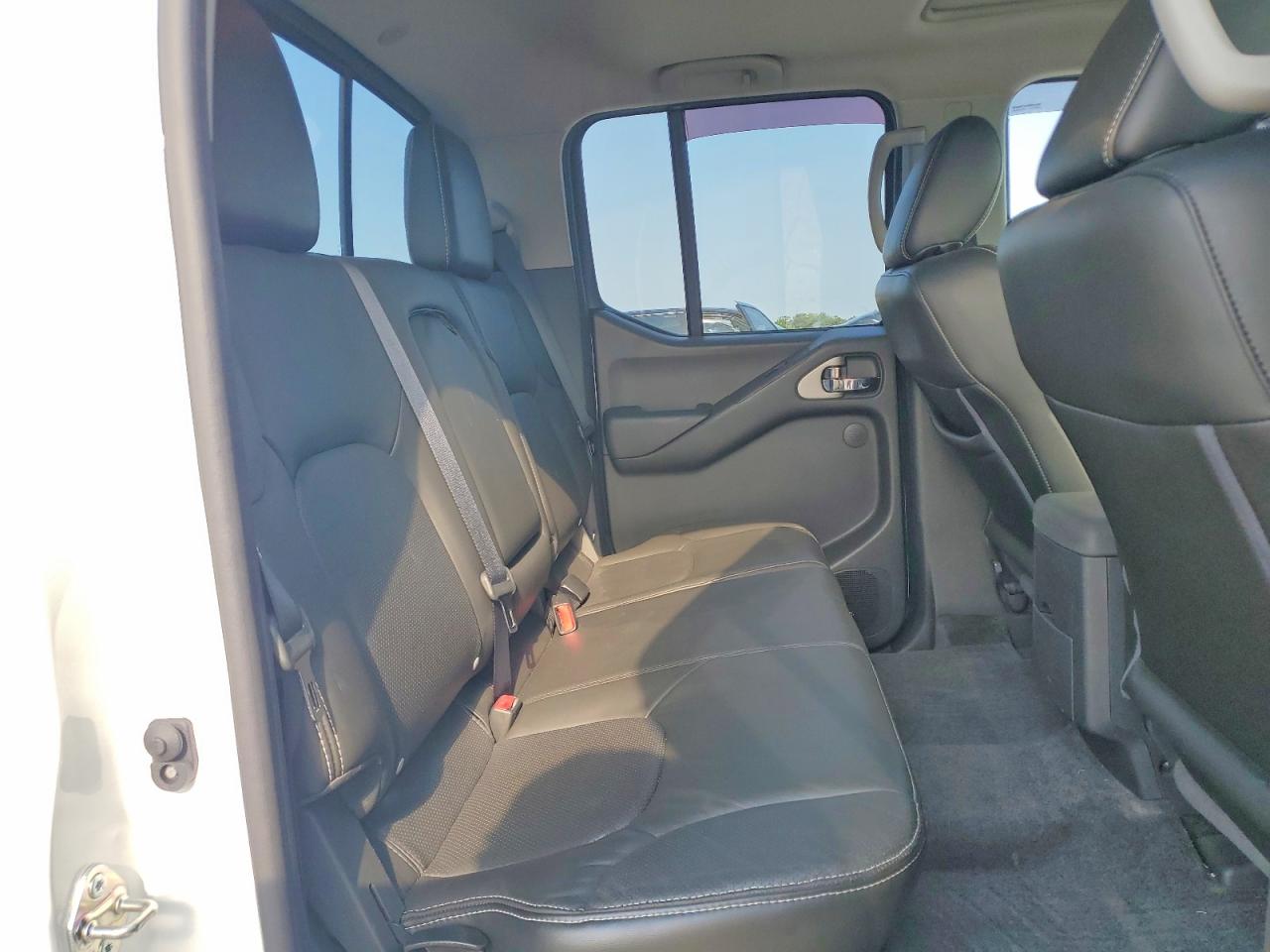 1N6DD0EV1JN757985 · 2018 NISSAN FRONTIER · 10/12